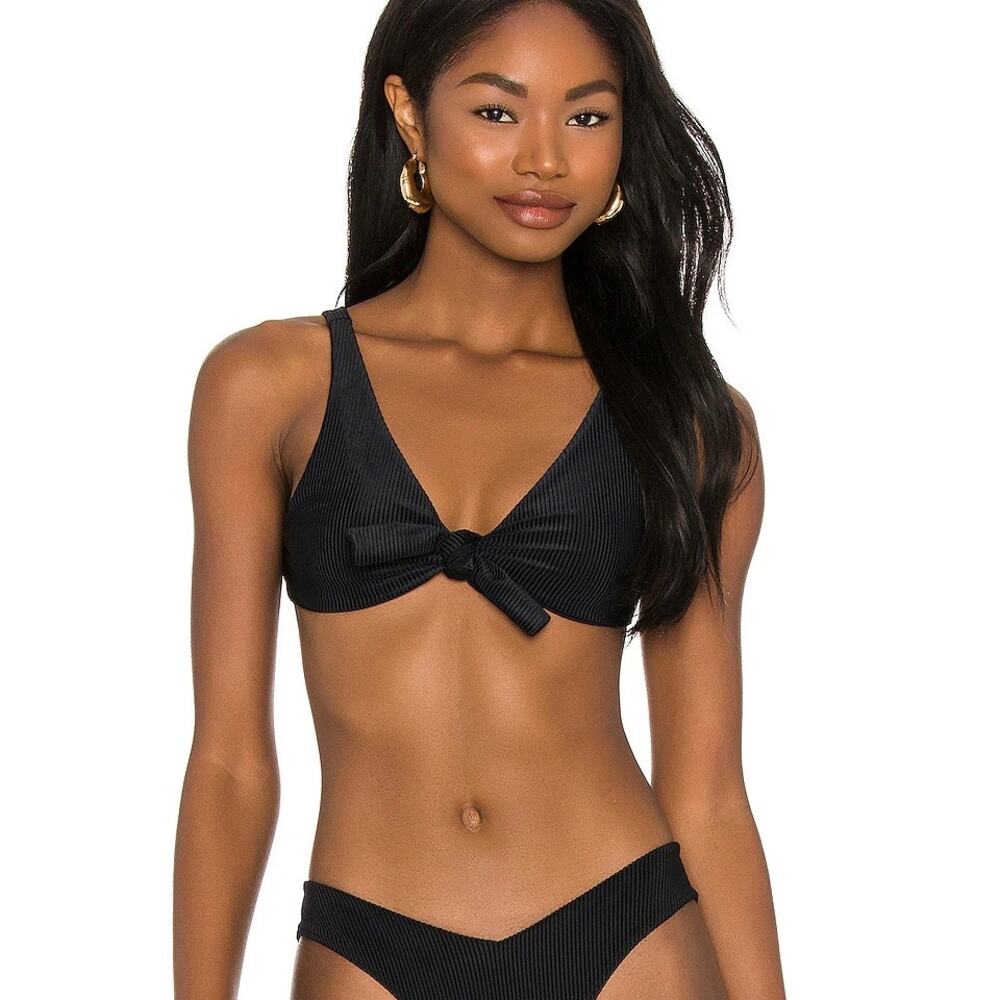 ARO Swim x Madelyn Cline Lilah Bikini Top Onyx Ribbed Size Small NWT